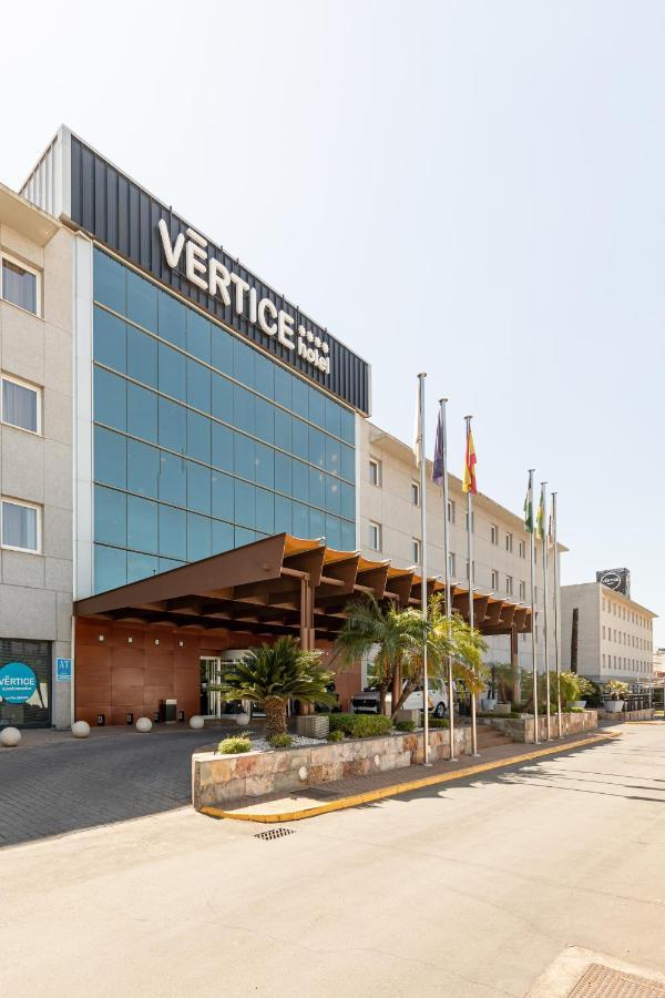 Apartment With Free Parking And Pool Bormujos Exteriér fotografie