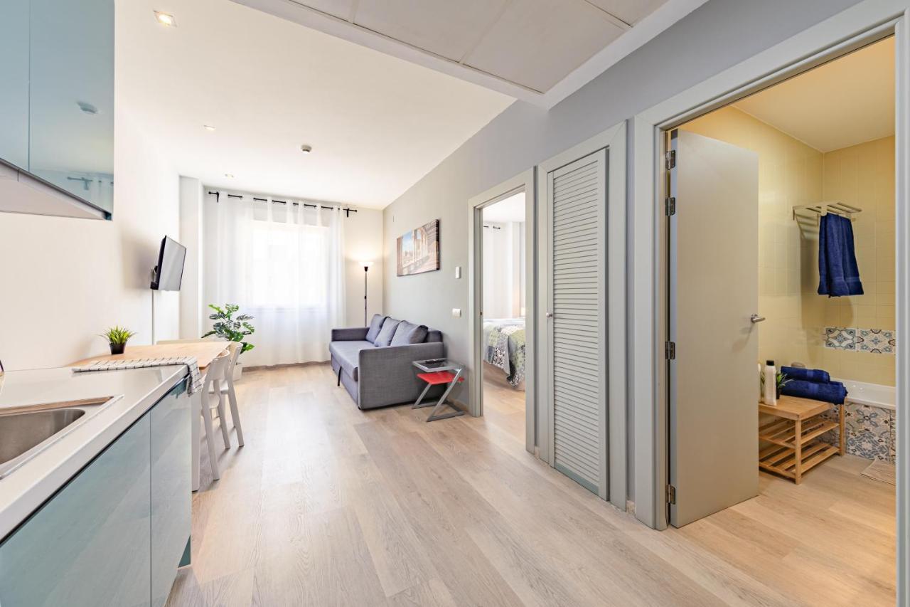 Apartment With Free Parking And Pool Bormujos Exteriér fotografie